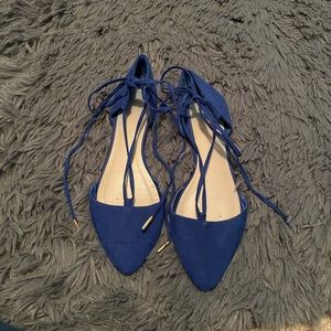 Pointed flats with tie strings